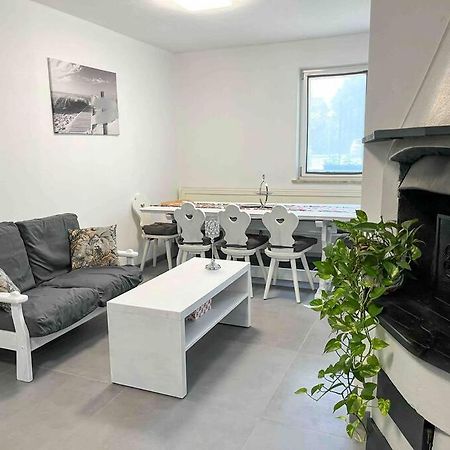 Appartamento Nuovo E Confortevole Montecchio Maggiore Bagian luar foto