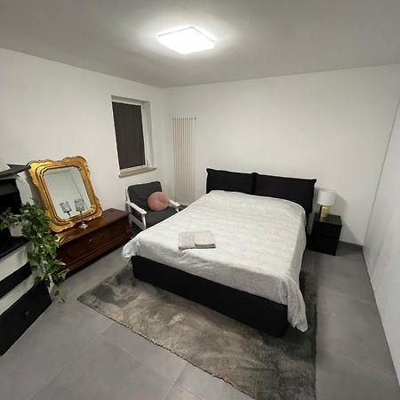 Appartamento Nuovo E Confortevole Montecchio Maggiore Bagian luar foto